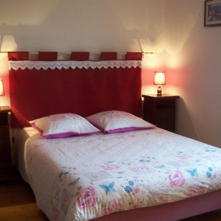 Les Cigales Bed & Breakfast Charols Екстериор снимка